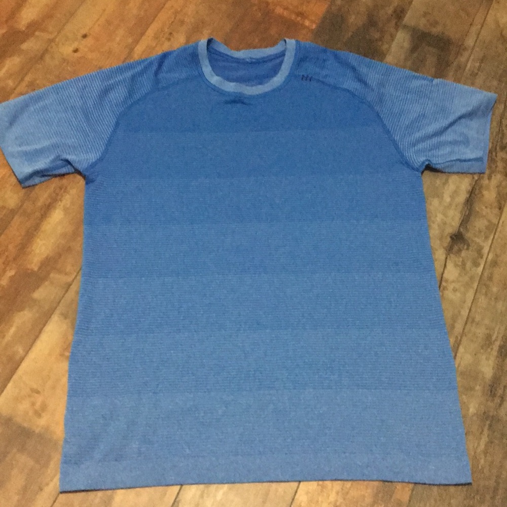 Lululemon Metal Vent Tech Surge Short sleeve - M